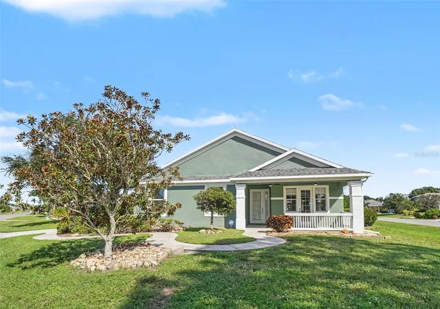 Photo 1 of Single family home for sale at 1380 Washington Dr, Venice, FL 34293 | MLS# TB8557905 | Listing updated on 2026-10-21