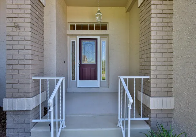 Photo 4 of House for sale at 2427 Hidden Trl Dr, Spring Hill, FL 34606 | MLS# W7890305 | Listing updated on 2026-10-17