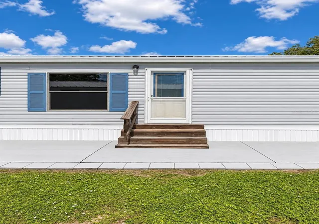 Photo 4 of Manufactured home for sale at 232 S Camphor Loop, Avon Park, FL 33825 | MLS# O6449779 | Listing updated on 2026-10-16