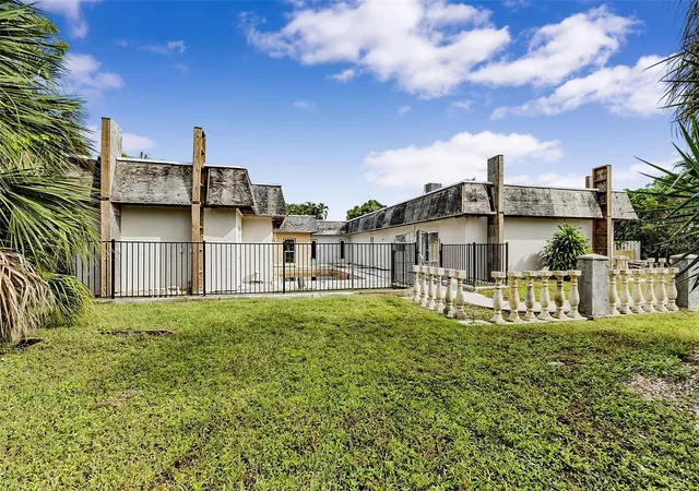 Photo 1 of Single family home for sale at 4231 Erindale Dr, North Fort Myers, FL 33903 | MLS# A4709525 | Listing updated on 2026-10-15