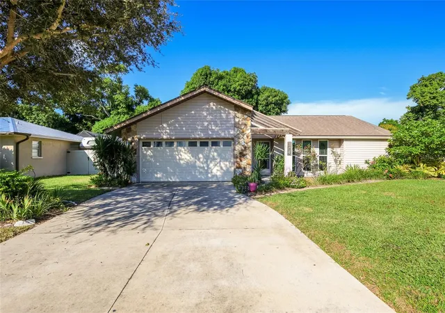 Photo 2 of Single family home for sale at 204 46th Street NW, Bradenton, FL 34209 | MLS# A4709536 | Listing updated on 2026-10-27