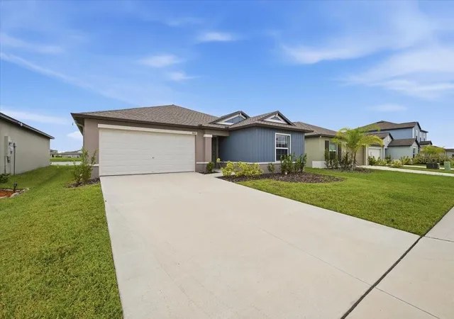 Photo 1 of Single family home for sale at 8823 Sunset Park Trl, Parrish, FL 34219 | MLS# TB8557938 | Listing updated on 2026-10-24