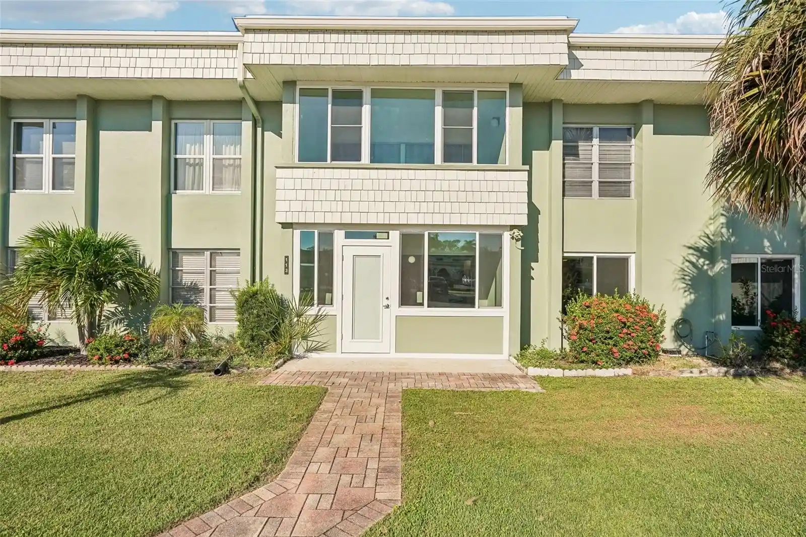 Listing Photo 1 - Condo for sale in 21280 Brinson Ave located at 21280 Brinson Ave, PORT CHARLOTTE, FL 33952 - Unit #113