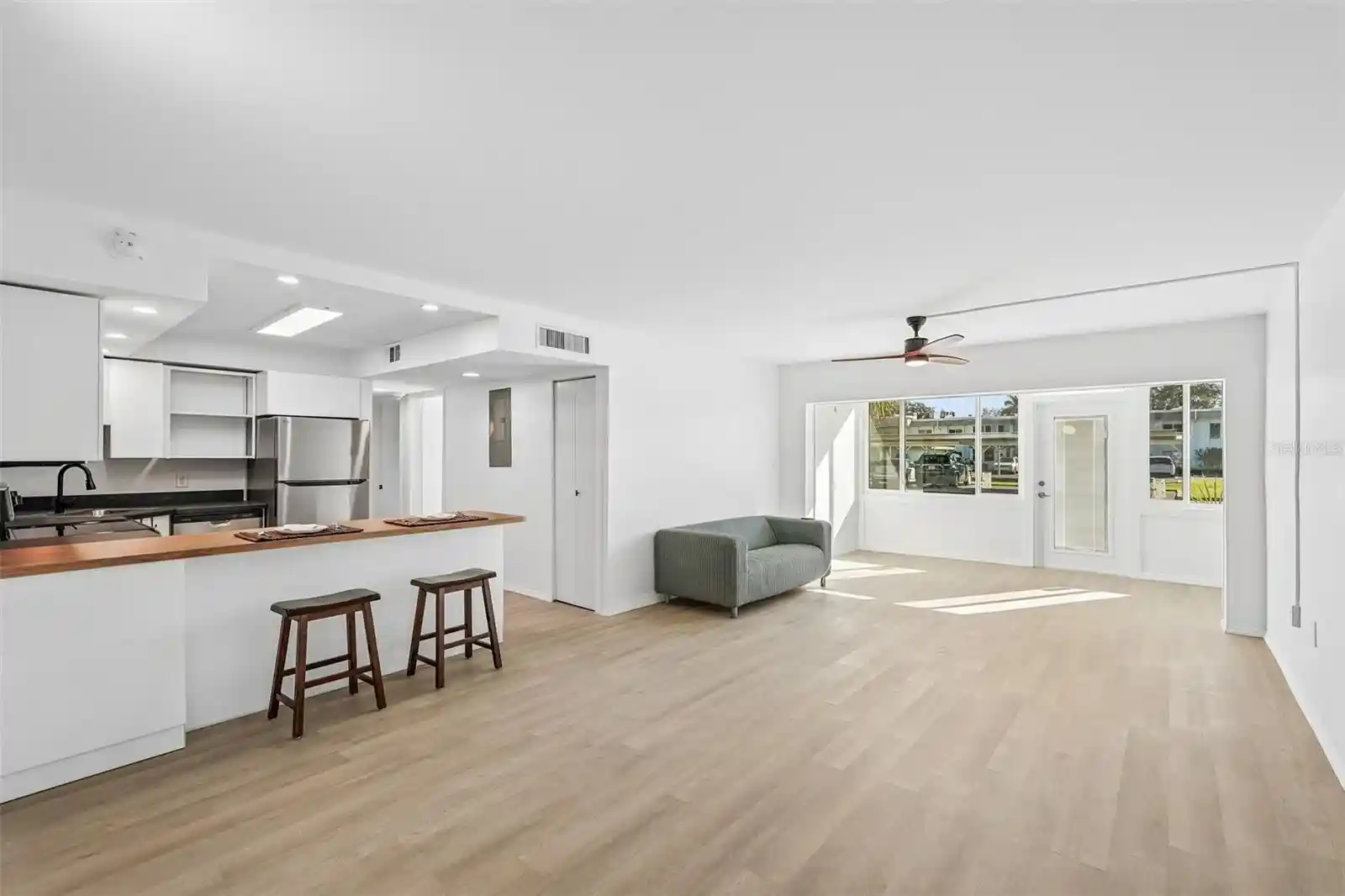 Listing Photo 2 - Condo for sale in 21280 Brinson Ave located at 21280 Brinson Ave, PORT CHARLOTTE, FL 33952 - Unit #113