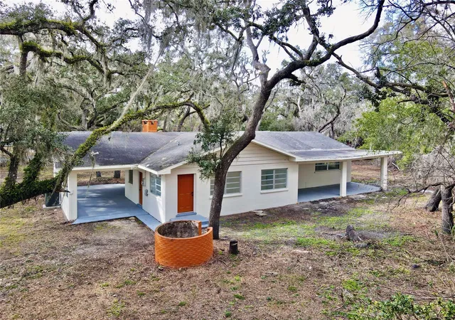 Photo 4 of Single family home for sale at 34582 Orchid Pkwy, Dade City, FL 33523 | MLS# TB8557939 | Listing updated on 2026-10-15