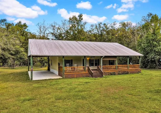 Photo 4 of Manufactured home for sale at 122 SW Tract Buck Trl Rd, Chiefland, FL 32626 | MLS# OM734005 | Listing updated on 2026-10-25