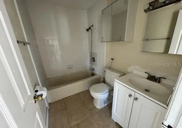 Photo 2 of Single family home for sale at 3205 W Napoleon Ave, Tampa, FL 33611 | MLS# TB8557945 | Listing updated on 2026-10-16