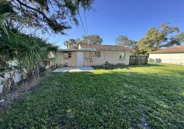 Photo 4 of Single family home for sale at 3205 W Napoleon Ave, Tampa, FL 33611 | MLS# TB8557945 | Listing updated on 2026-10-16