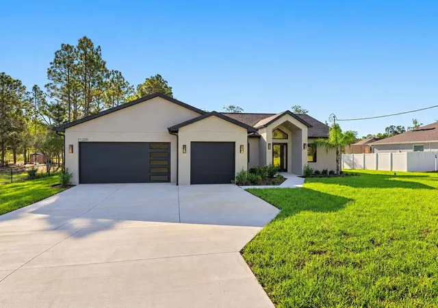 Photo 1 of Single family home for sale at 11250 Humber Rd, Weeki Wachee, FL 34614 | MLS# W7890308 | Listing updated on 2026-10-18