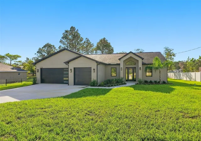 Photo 2 of Single family home for sale at 11250 Humber Rd, Weeki Wachee, FL 34614 | MLS# W7890308 | Listing updated on 2026-10-18