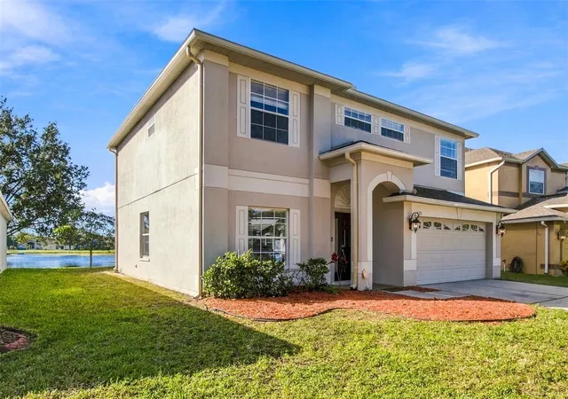 Photo 4 of Single family home for sale at 525 Powder View Dr, Ruskin, FL 33570 | MLS# TB8557951 | Listing updated on 2026-10-30