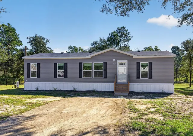 Manufactured home for sale at 2231 SE 132nd Court, MORRISTON, FL 32668 | MLS# OM734008