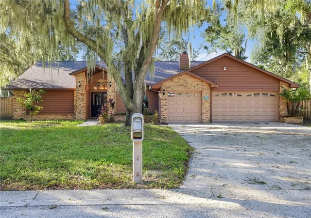 Photo 1 of Single family home for sale at 1005 Hollyberry Ct, Brandon, FL 33511 | MLS# TB8557968 | Listing updated on 2026-10-21