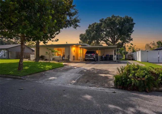 Single family home for sale at 5718 Clearview Dr, ORLANDO, FL 32819 | MLS# O6449814