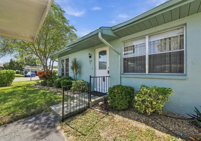 Condo for sale at 404 Flanborough Trl #A, SUN CITY CENTER, FL 33573 | MLS# TB8557995
