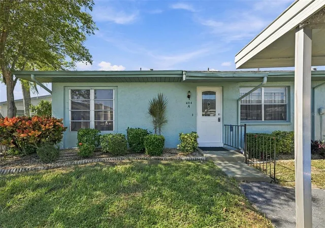 Photo 4 of Condo for sale at 404 Flanborough Trl #A, Sun City Center, FL 33573 | MLS# TB8557995 | Listing updated on 2026-10-15