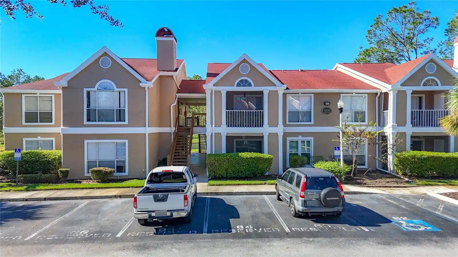 Listing Photo 1 - Condo for sale in 9481 Highland Oak Dr located at 9481 Highland Oak Dr, Tampa, FL 33647 - Unit #1202