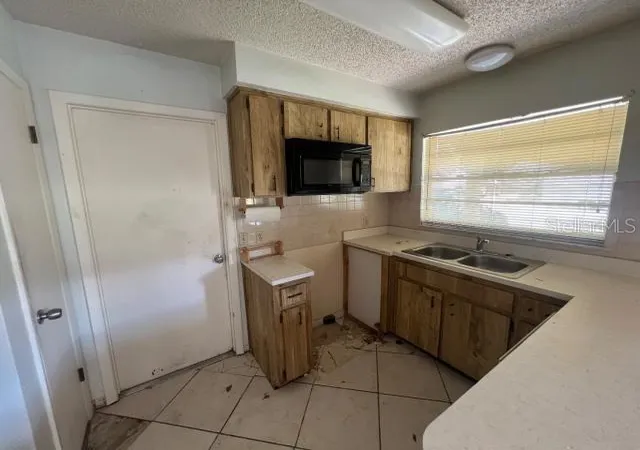 Photo 2 of Single family home for sale at 8347 Angela Ct, Zephyrhills, FL 33541 | MLS# TB8558025 | Listing updated on 2026-10-15
