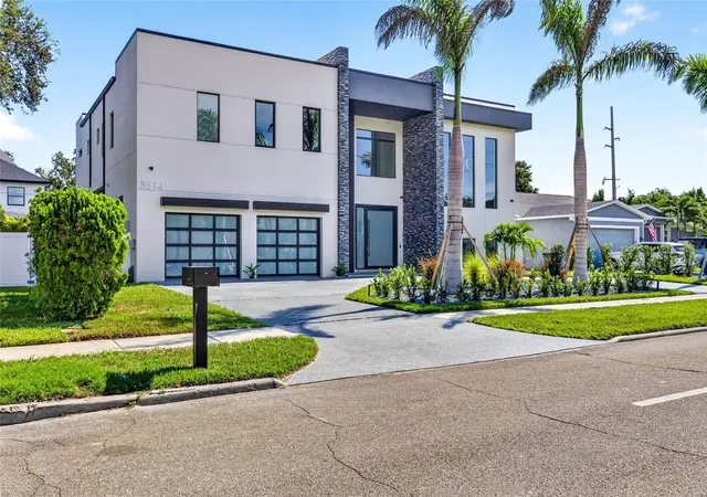 Photo 1 of Sale Pending at 3514 W El Prado Blvd, Tampa, FL 33629 | MLS# TB8558026 | Listing updated on 2026-10-25