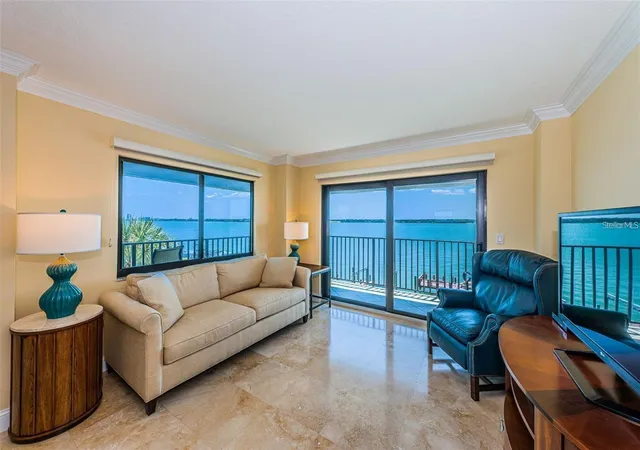 Photo 4 of Condo for sale at 240 Sand Key Ests Dr #222, Clearwater Beach, FL 33767 | MLS# R4912156 | Listing updated on 2026-10-21