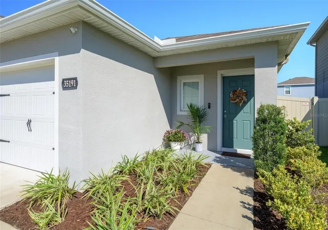 Photo 1 of Single family home for sale at 35191 Brienne St, Zephyrhills, FL 33541 | MLS# O6449846 | Listing updated on 2026-10-15