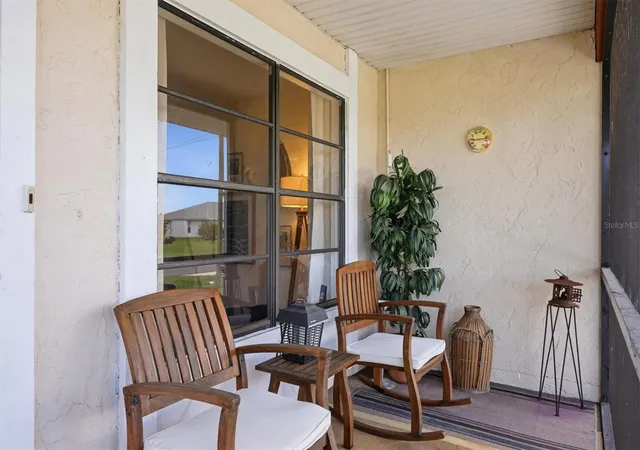 Photo 4 of Single family home for sale at 27 Mark Twain Ln, Rotonda West, FL 33947 | MLS# D6149185 | Listing updated on 2026-10-20