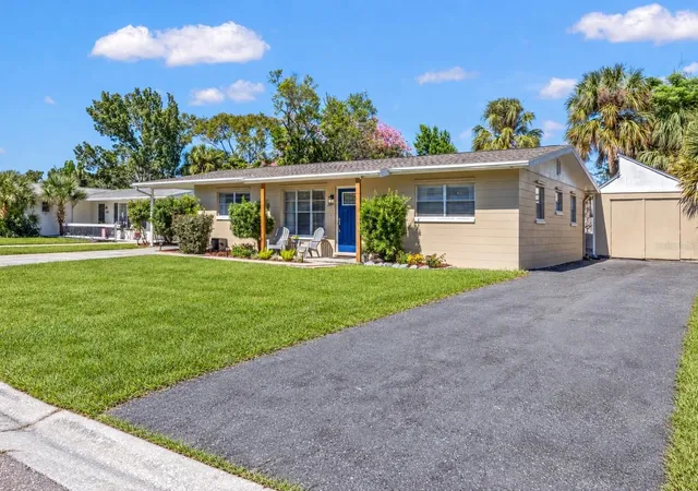 Photo 1 of Single family home for sale at 4601 W Hawthorne Rd, Tampa, FL 33611 | MLS# TB8558046 | Listing updated on 2026-10-22