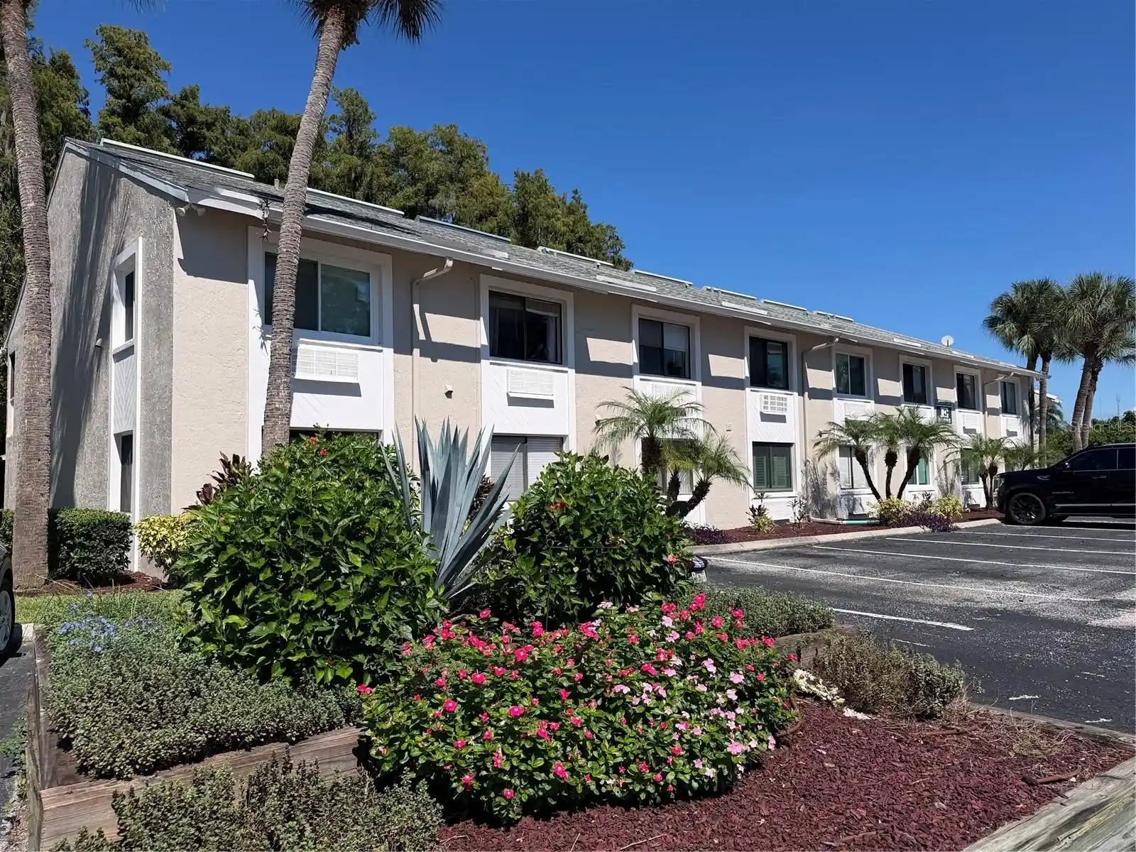Listing Photo 2 - Condo for sale in 20893 Haulover Cvs located at 20893 Haulover Cvs, LUTZ, FL 33558 - Unit 20893 Haulover Cvs