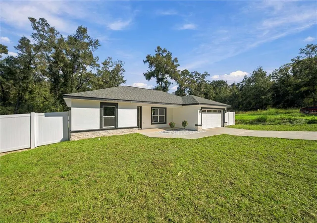 Photo 2 of Single family home for sale at 3969 SE 140th Place, Summerfield, FL 34491 | MLS# OM734025 | Listing updated on 2026-10-15