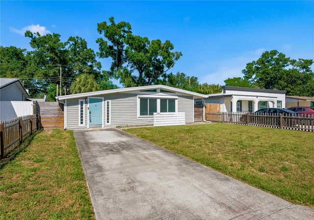 Photo 2 of Single family home for sale at 7301 51st Avenue N, Saint Petersburg, FL 33709 | MLS# TB8558080 | Listing updated on 2026-10-29
