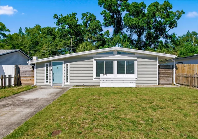 Photo 3 of Single family home for sale at 7301 51st Avenue N, Saint Petersburg, FL 33709 | MLS# TB8558080 | Listing updated on 2026-10-29