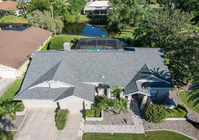 Photo 1 of Single family home for sale at 10 Windrush Ct, Oldsmar, FL 34677 | MLS# TB8558083 | Listing updated on 2026-10-27