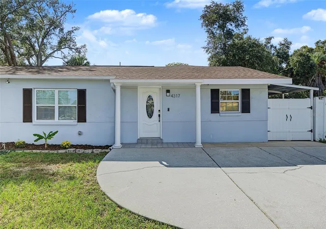 Photo 1 of Single family home for sale at 4317 S Hale Ave, Tampa, FL 33611 | MLS# TB8558084 | Listing updated on 2026-10-20