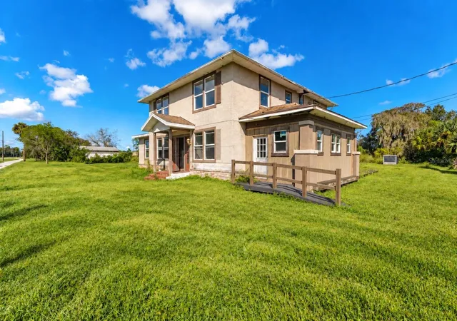 Photo 2 of Single family home for sale at 2790 Celery Ave, Sanford, FL 32771 | MLS# O6449883 | Listing updated on 2026-10-22