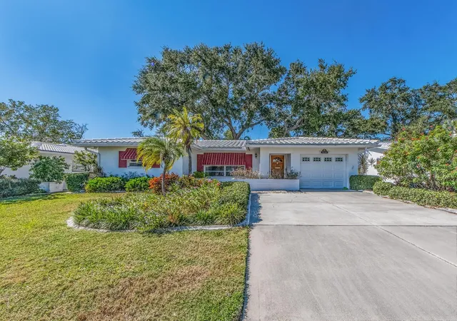 Single family home for sale at 9234 141st Street, SEMINOLE, FL 33776 | MLS# TB8558085