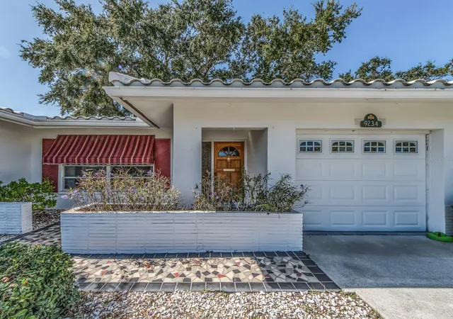 Photo 1 of Single family home for sale at 9234 141st Street, Seminole, FL 33776 | MLS# TB8558085 | Listing updated on 2026-10-23