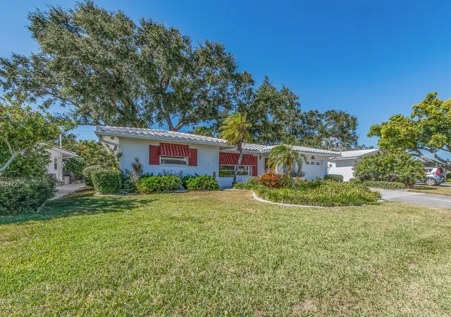Photo 3 of Single family home for sale at 9234 141st Street, Seminole, FL 33776 | MLS# TB8558085 | Listing updated on 2026-10-23