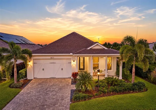 Photo 2 of Single family home for sale at 1104 Waterline Ct, Sarasota, FL 34240 | MLS# A4709584 | Listing updated on 2026-10-30