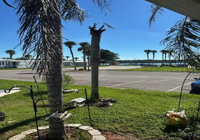 Photo 3 of Manufactured home for sale at 9000 US Hwy 192 #521, Clermont, FL 34714 | MLS# S5159517 | Listing updated on 2026-10-15