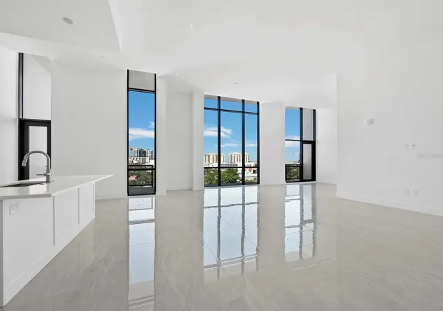 Photo 4 of Condo for sale at 430 Kumquat Ct #506, Sarasota, FL 34236 | MLS# A4709589 | Listing updated on 2026-10-28