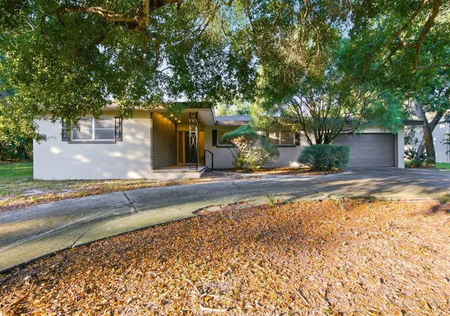 Single family home for sale at 10 Birdie Ln, PALM HARBOR, FL 34683 | MLS# TB8558093