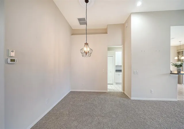 Photo 4 of Single family home for sale at 750 Back Nine Dr, Venice, FL 34285 | MLS# N6146193 | Listing updated on 2026-10-21