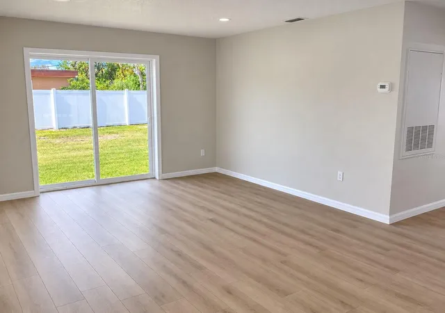 Photo 3 of Single family home for sale at 4226 Lake Richmond Dr, Orlando, FL 32811 | MLS# O6449901 | Listing updated on 2026-10-22