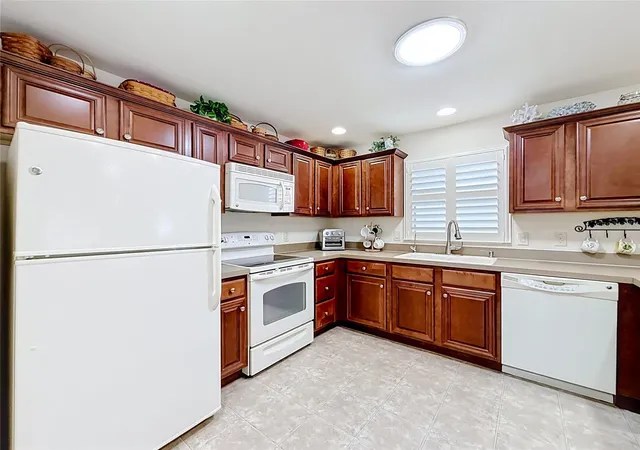 Photo 4 of House for sale at 2001 Altamonte Way, The Villages, FL 32162 | MLS# O6449902 | Listing updated on 2026-10-23