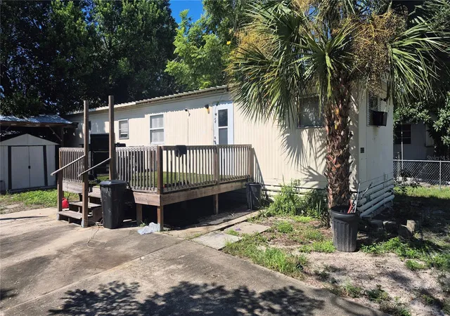 Photo 2 of Manufactured home for sale at 11221 Rampart Ln, Port Richey, FL 34668 | MLS# TB8558109 | Listing updated on 2026-10-15