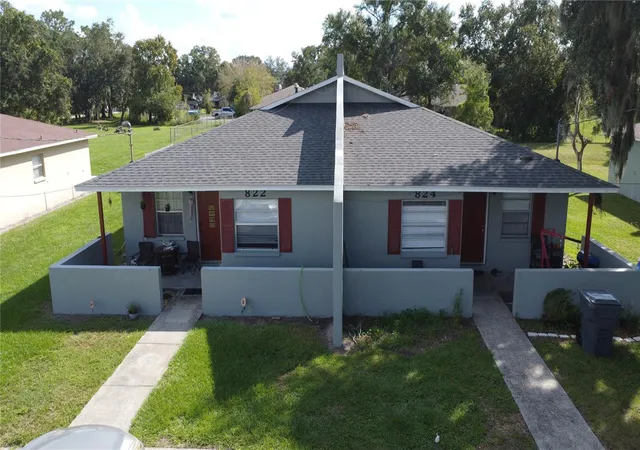 Photo 3 of Multi family home for sale at 822 Shirley Ann Trl, Lakeland, FL 33809 | MLS# L4965785 | Listing updated on 2026-10-16