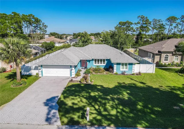 Photo 1 of Single family home for sale at 118 Ferndale Ln, Palm Coast, FL 32137 | MLS# FC322116 | Listing updated on 2026-10-26
