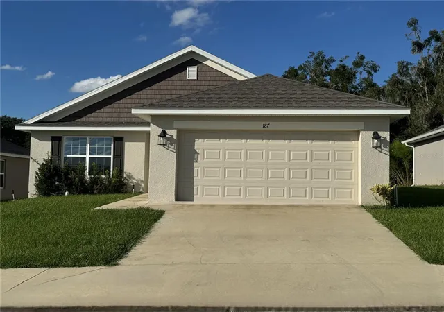 Single family home for sale at 187 NW 45th Loop, OCALA, FL 34475 | MLS# OM734036