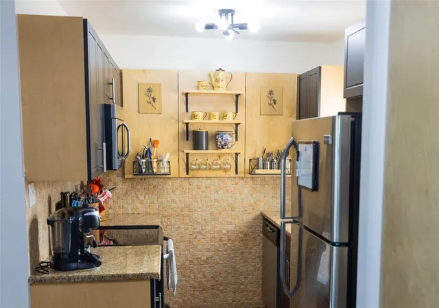 Photo 2 of Single family home for sale at 2028 Bridgeman Dr, West Palm Beach, FL 33409 | MLS# OM734037 | Listing updated on 2026-10-15