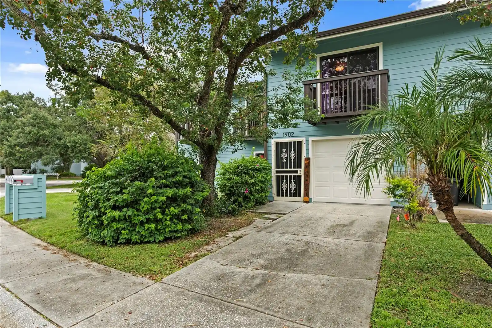 Listing Photo 2 - Condo for sale in 6349 92Nd Pl N located at 6349 92Nd Pl N, PINELLAS PARK, FL 33782 - Unit #1902